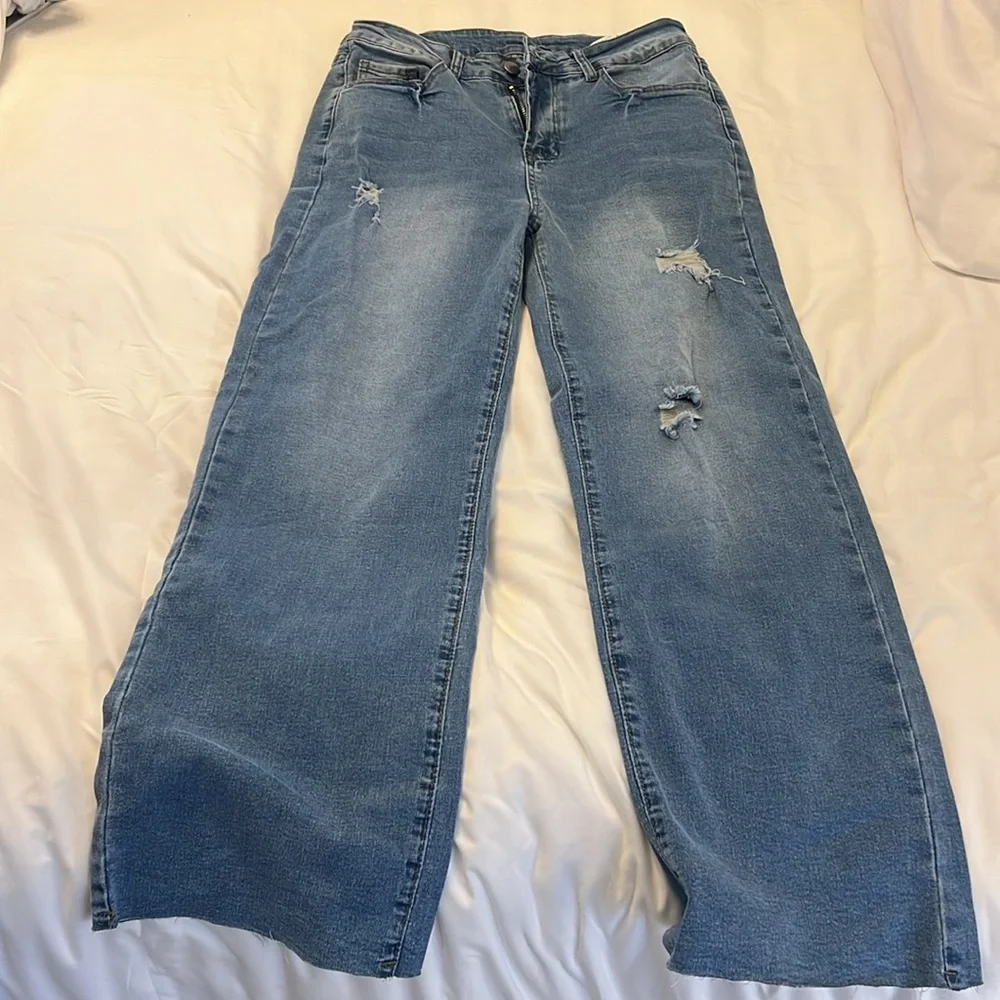 NWOT Barrel Cut Jeans